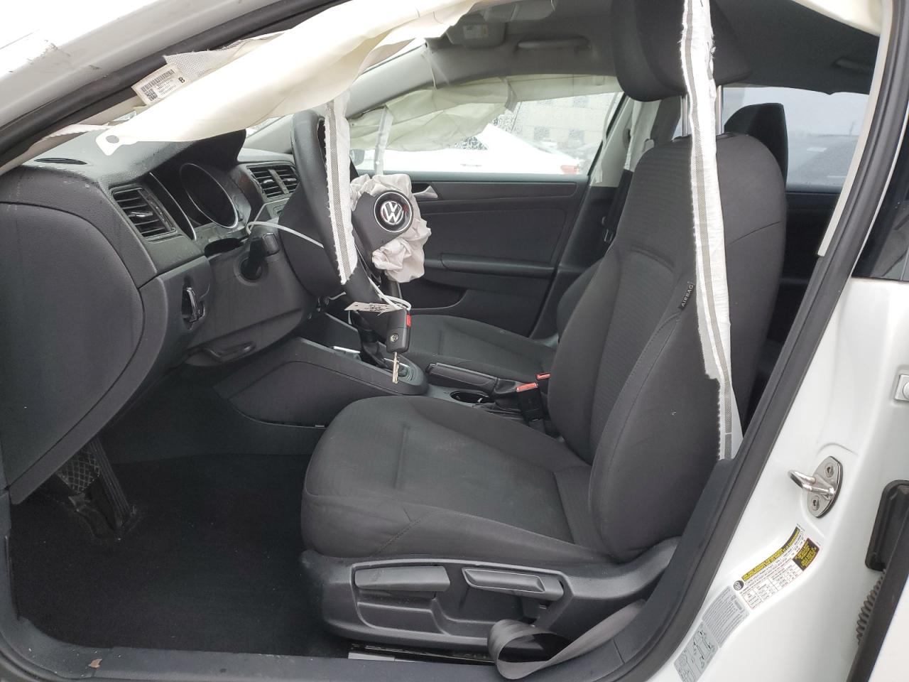 2015 Volkswagen Jetta - Image 7