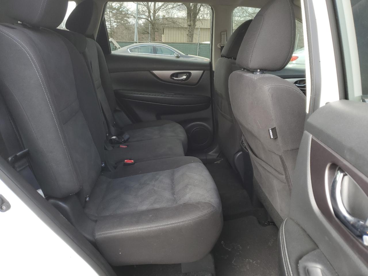 KNMAT2MT7GP624424 NISSAN ROGUE 2016