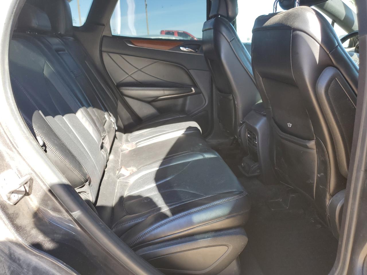 2018 Lincoln MKC - Image 12