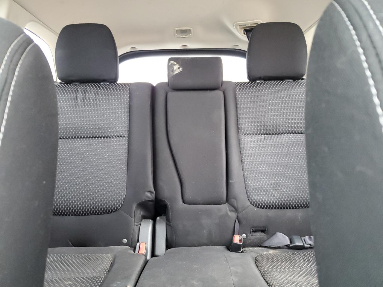 2016 Mitsubishi Outlander - Image 10
