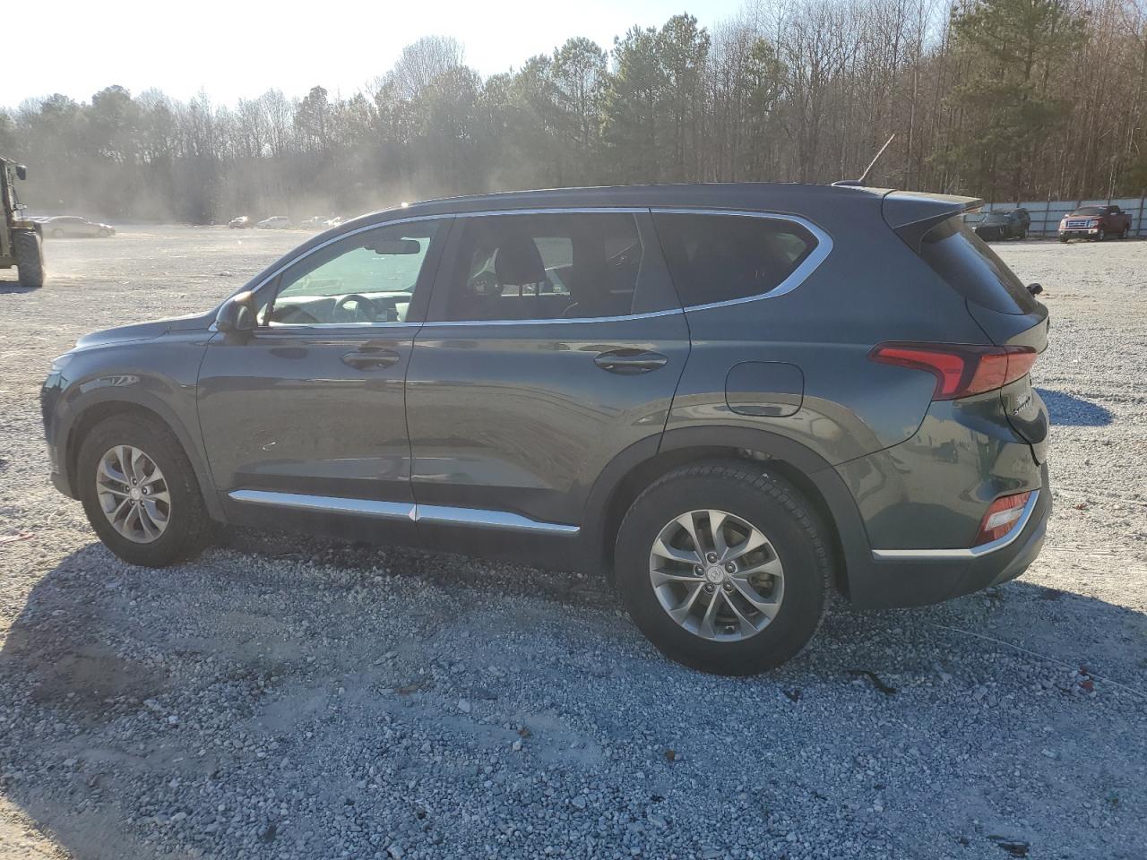 2020 Hyundai Santa Fe - Image 2