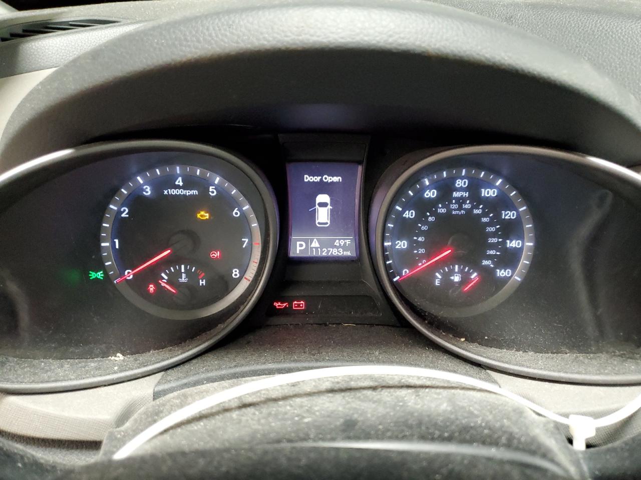 2016 Hyundai Santa Fe - Image 9