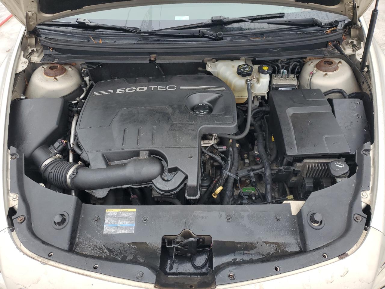 2010 Chevrolet Malibu - Image 11