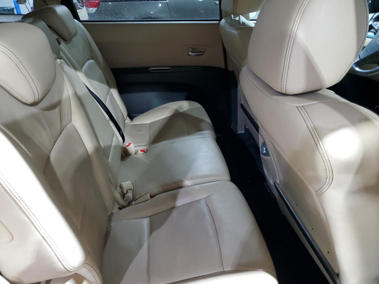 2011 Subaru Tribeca - Image 11