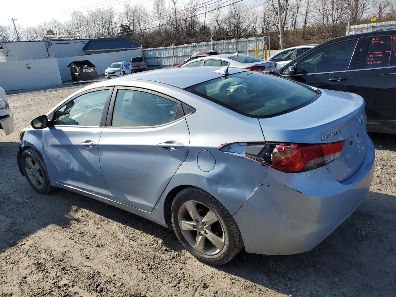 2013 Hyundai Elantra - Image 2