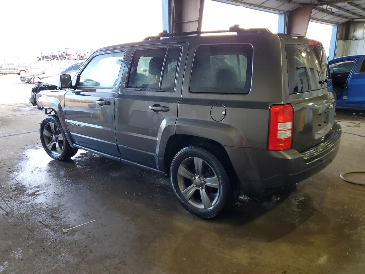 2014 Jeep Liberty (Patriot) - Image 2