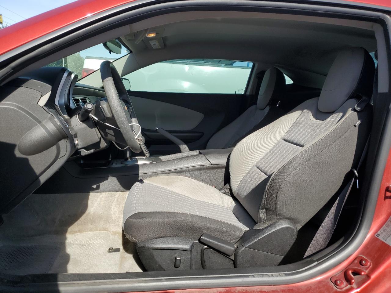 2014 Chevrolet Camaro - Image 7