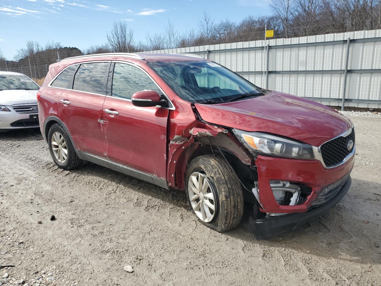 2016 Kia Sorento - Image 4