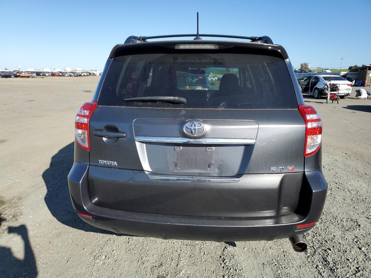 2010 Toyota RAV 4 - Image 6