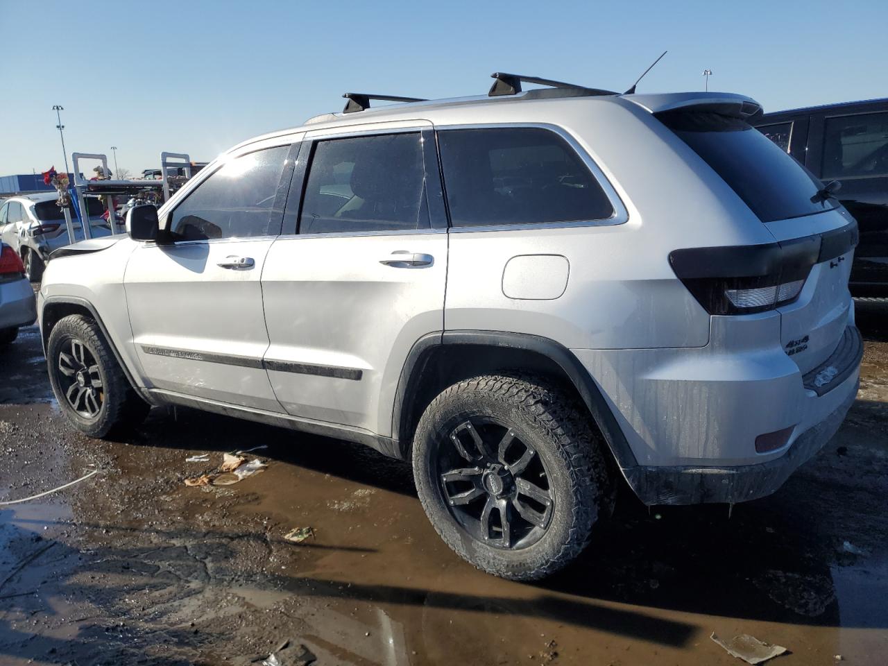 2013 Jeep Grand Cherokee - Image 2