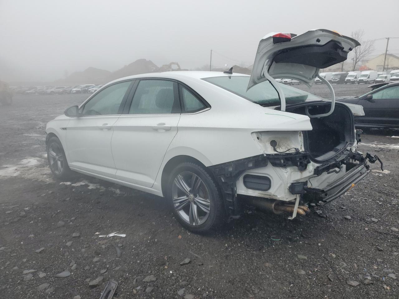 2021 Volkswagen Jetta - Image 2