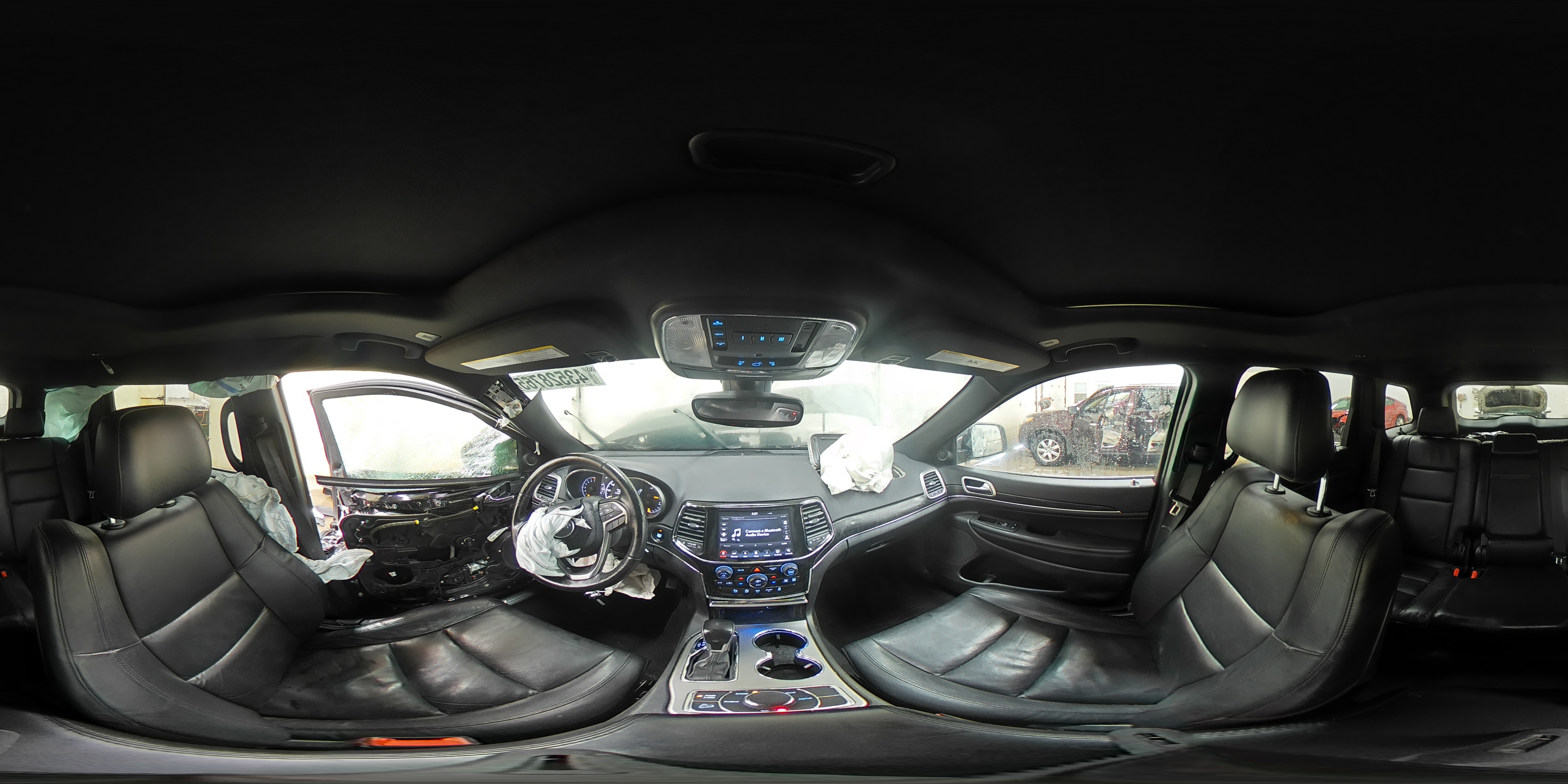 2020 Jeep Grand Cherokee - Image 16