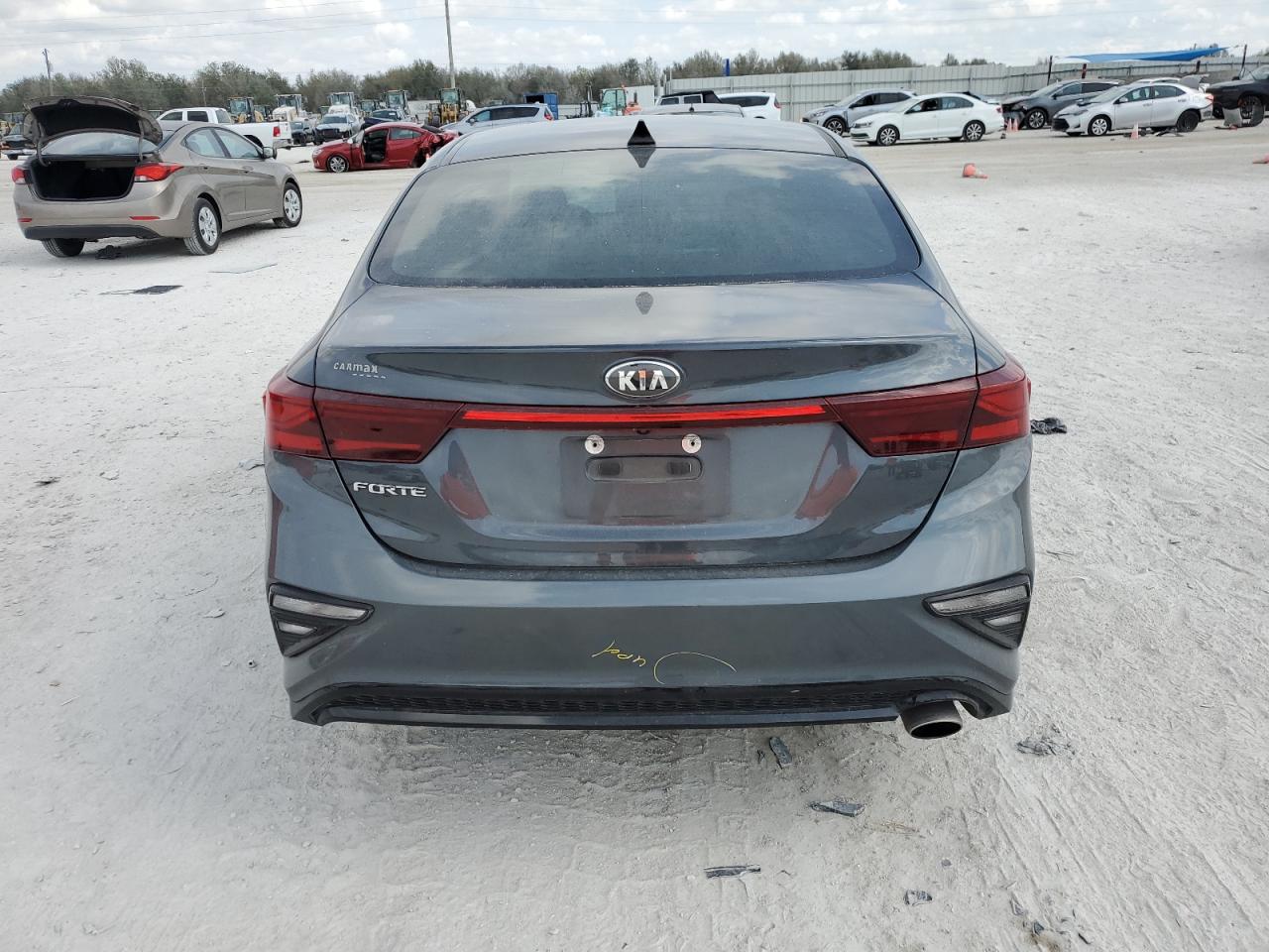 2019 Kia Forte - Image 6