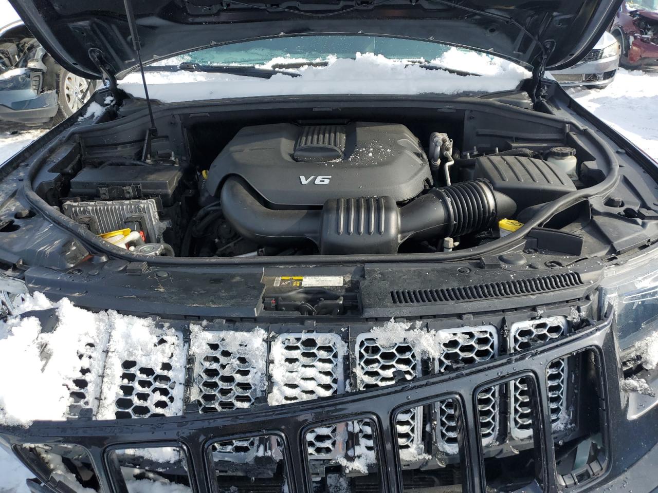 2015 Jeep Grand Cherokee - Image 12