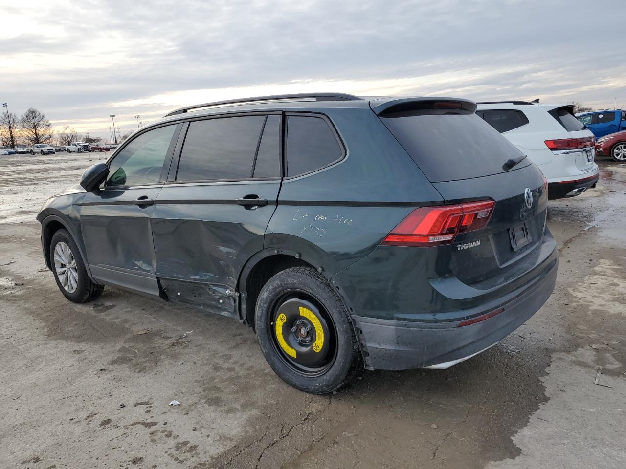 2019 Volkswagen Tiguan - Image 2
