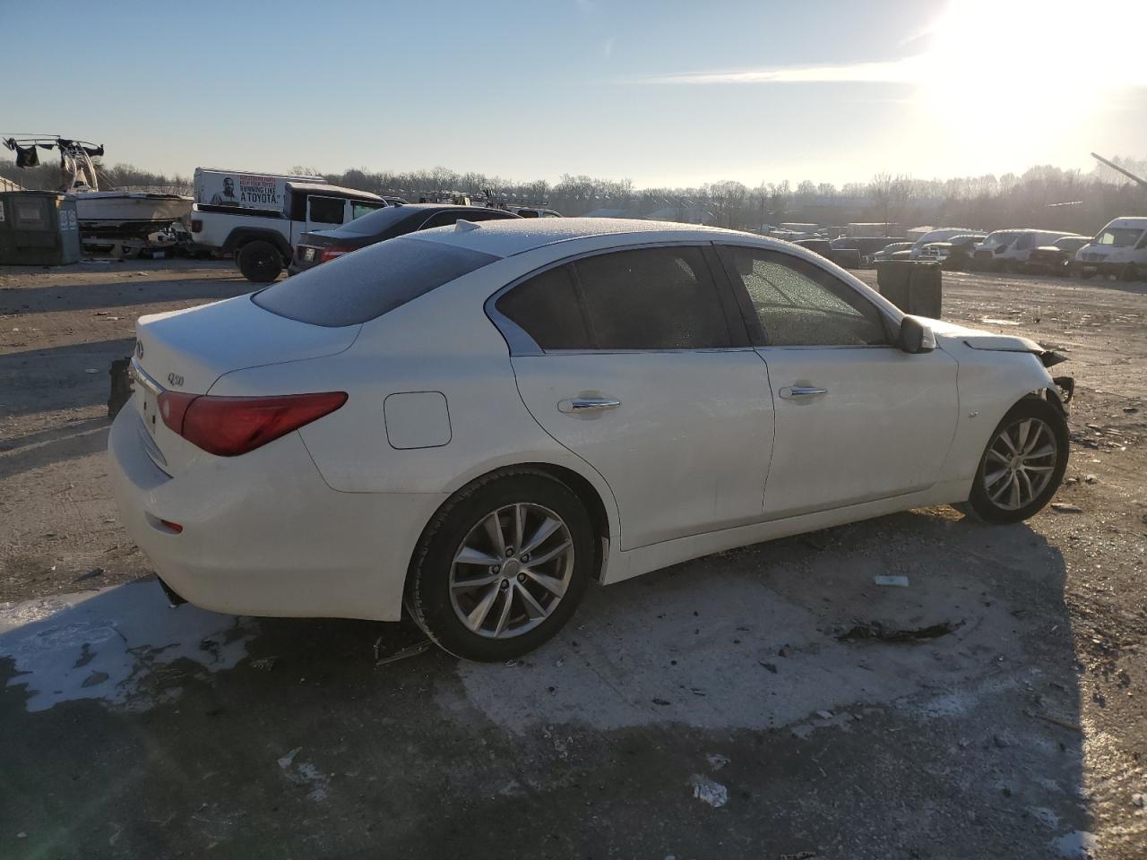 2014 Infiniti Q50 - Image 3