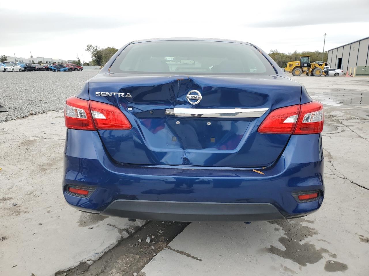 2017 Nissan Sentra - Image 6