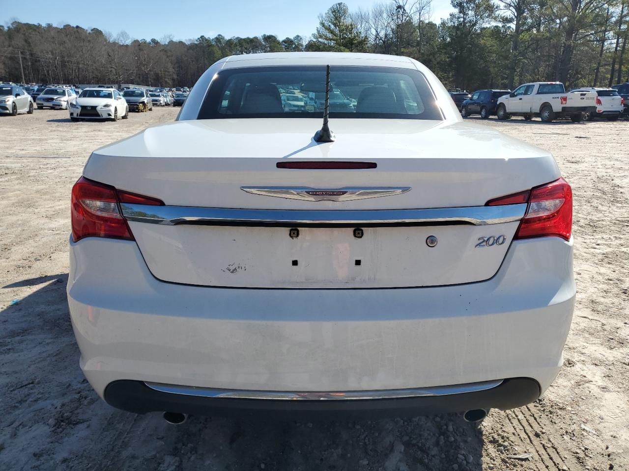 2012 Chrysler 200 - Image 6