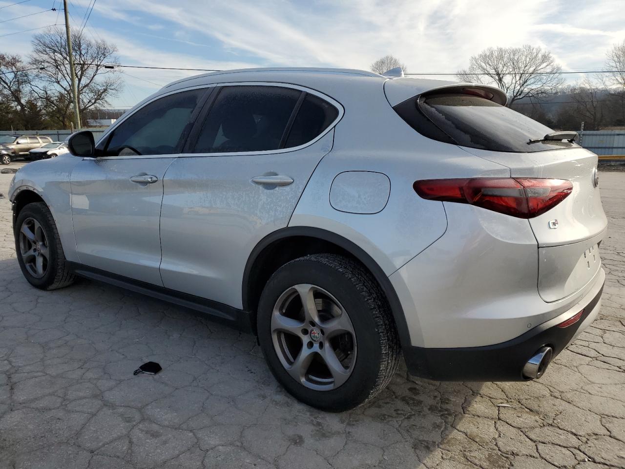 2018 Alfa Romeo Stelvio - Image 2