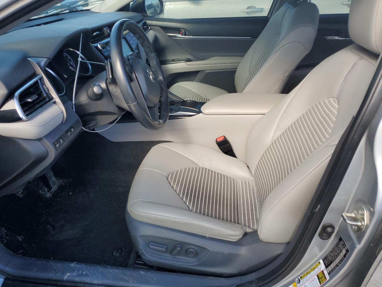 2018 Toyota Camry - Image 7