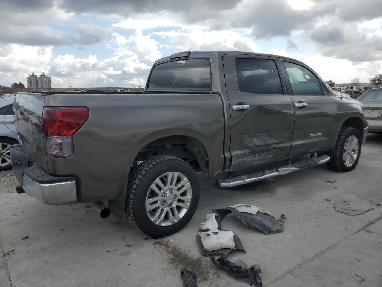 2013 Toyota Tundra - Image 3