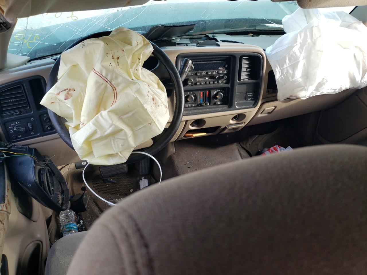 2003 Chevrolet Silverado - Image 8