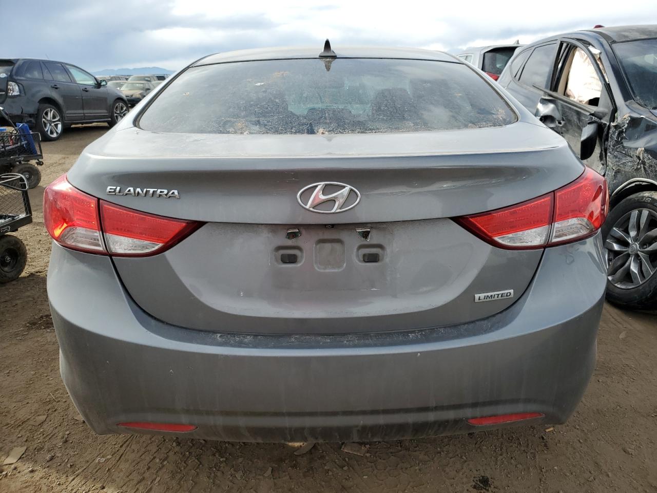 2013 Hyundai Elantra - Image 6