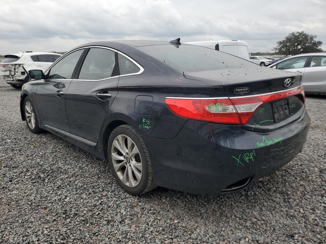 2013 Hyundai Azera - Image 2