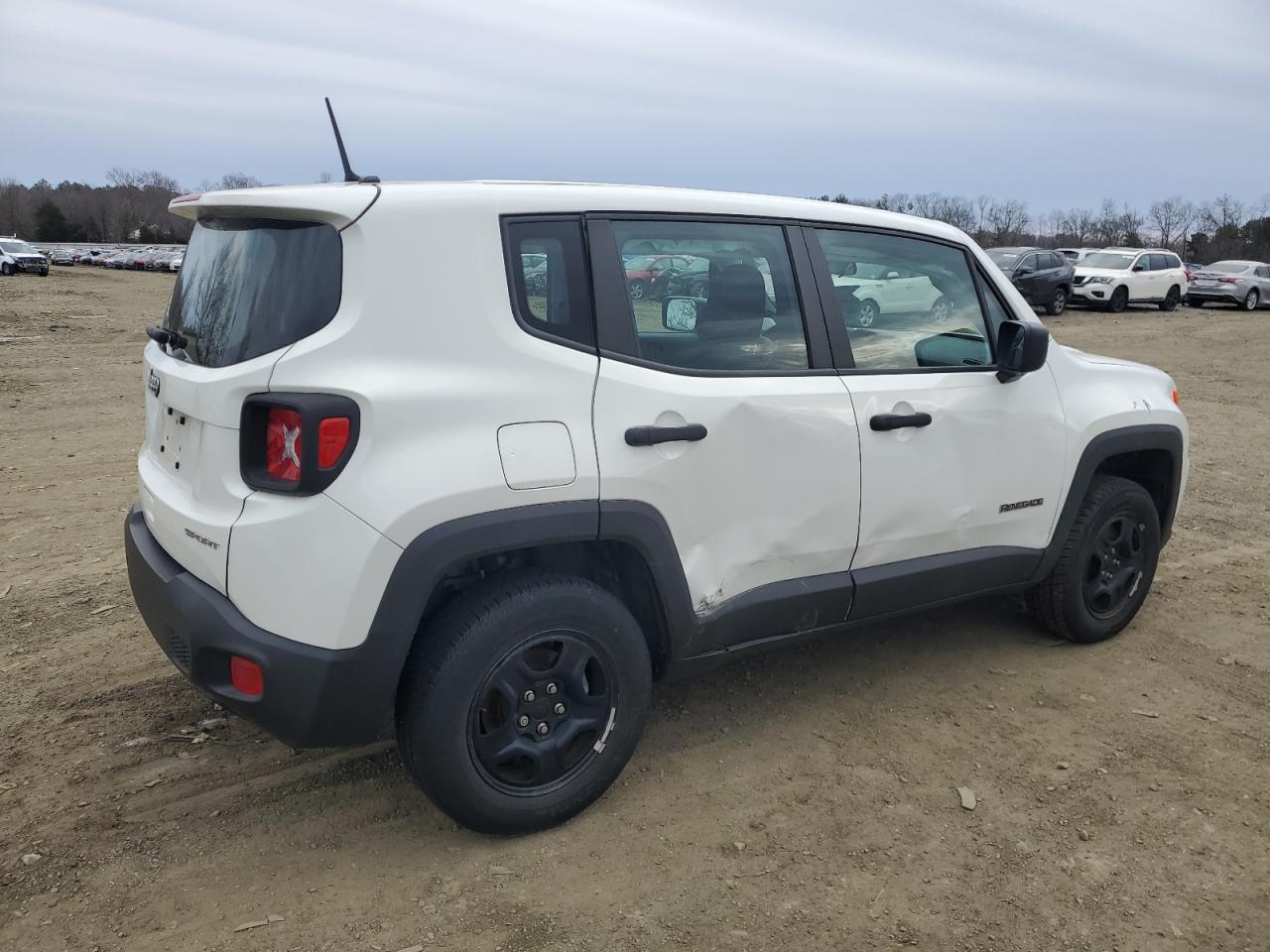 2019 Jeep Renegade - Image 3