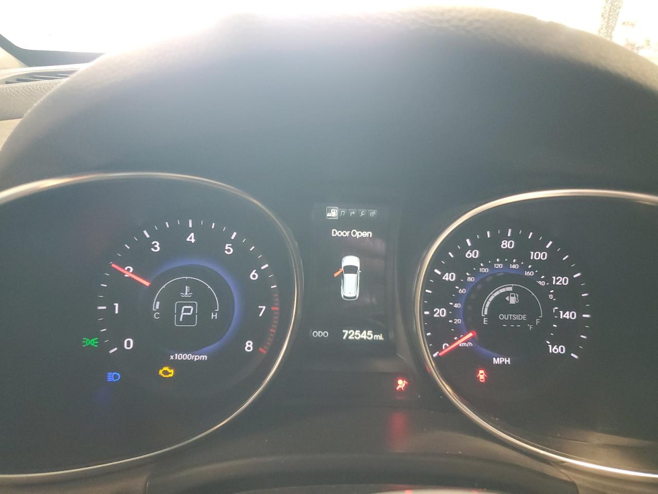 2016 Hyundai Santa Fe - Image 9