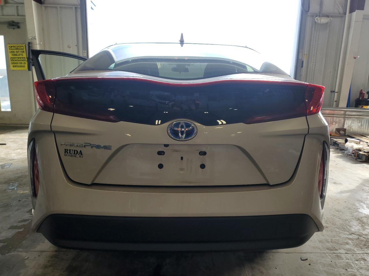 2018 Toyota Prius - Image 6