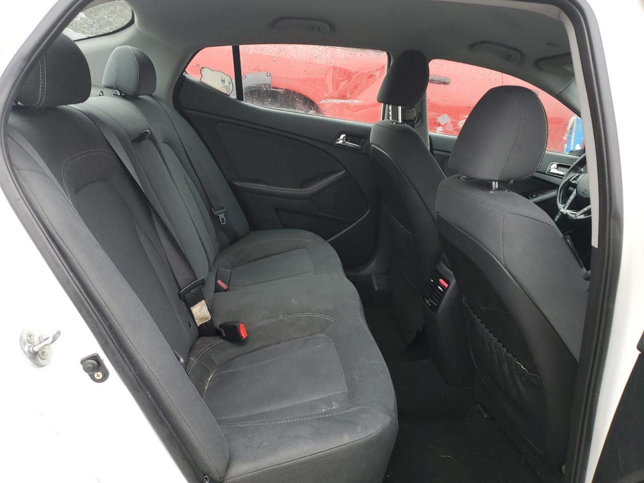 2012 Kia Optima - Image 10