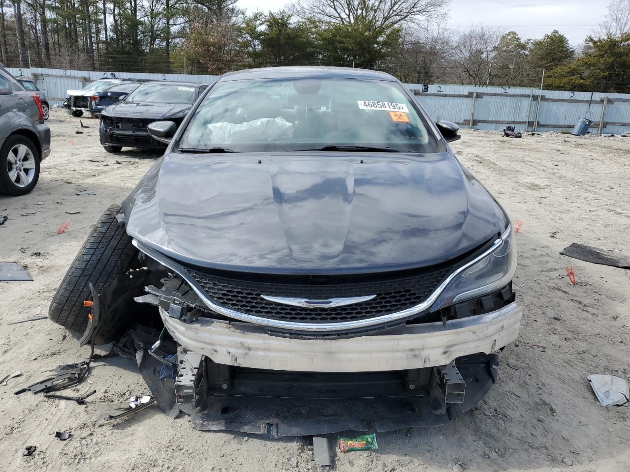 2016 Chrysler 200 - Image 5