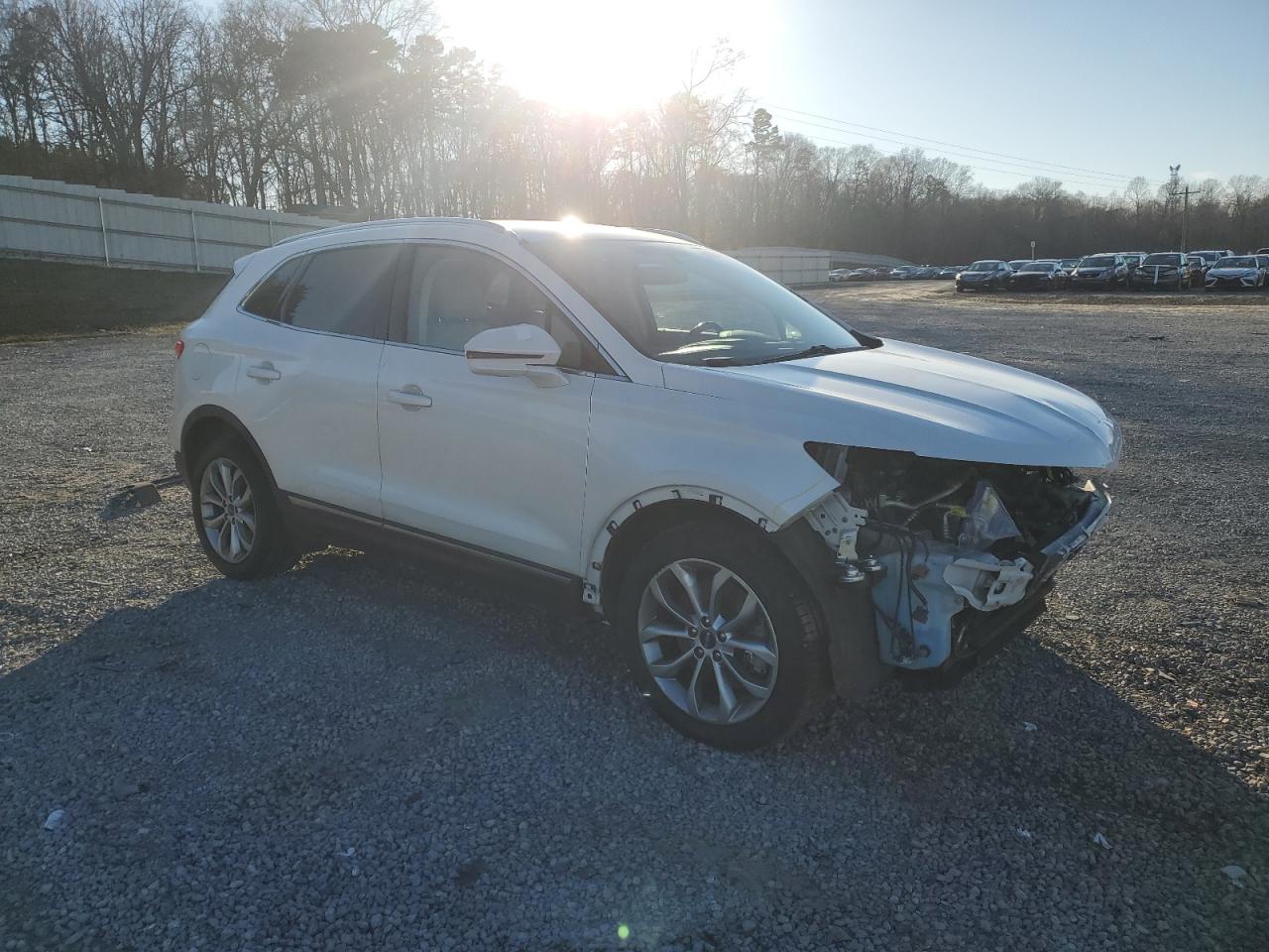 2015 Lincoln MKZ - Image 4