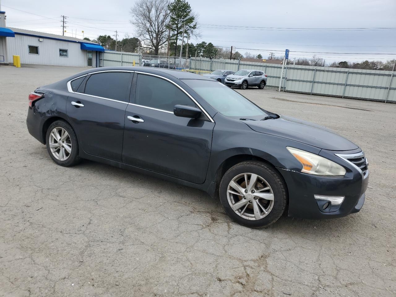 2015 Nissan Altima - Image 4