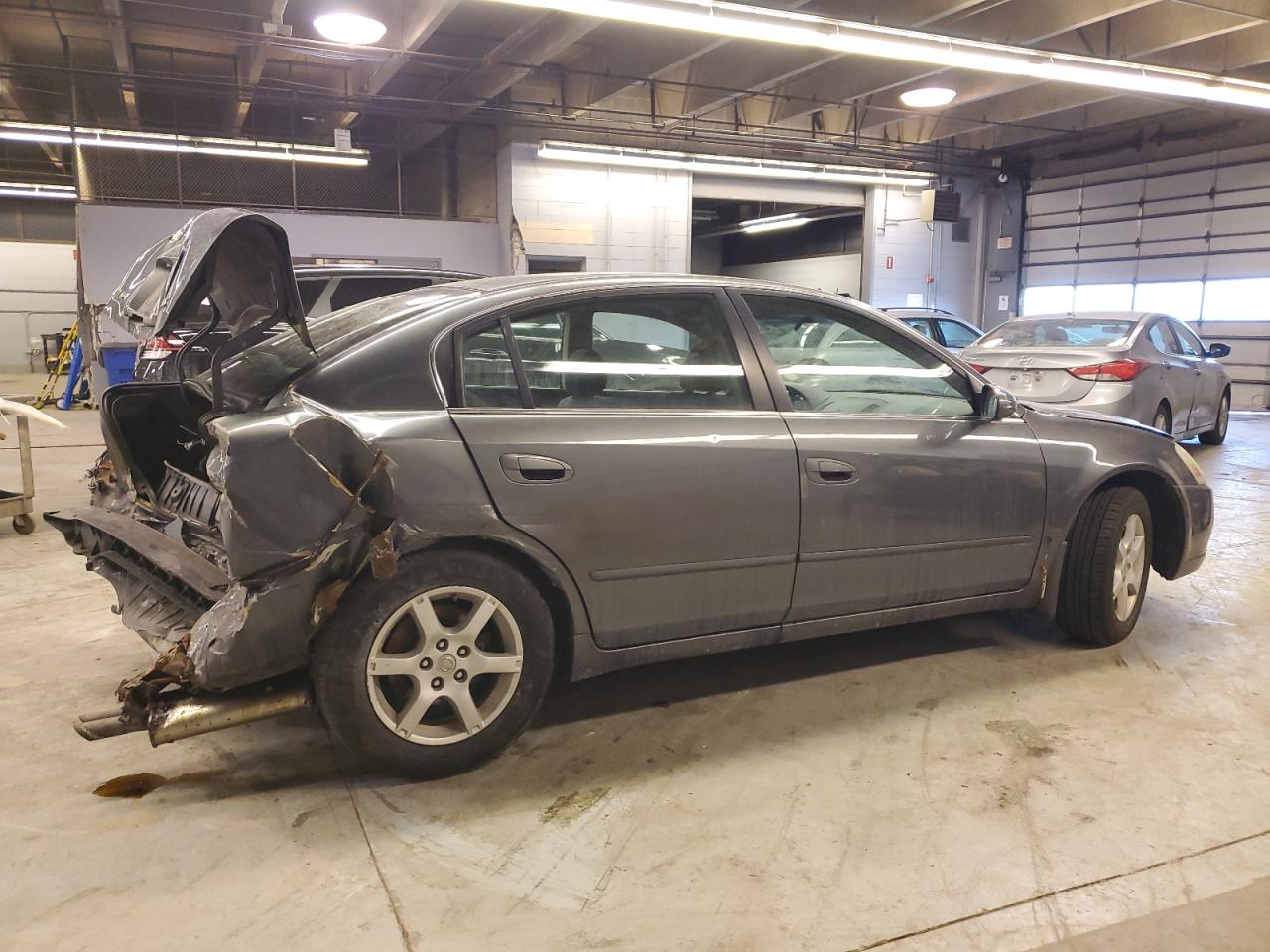2005 Nissan Altima - Image 3