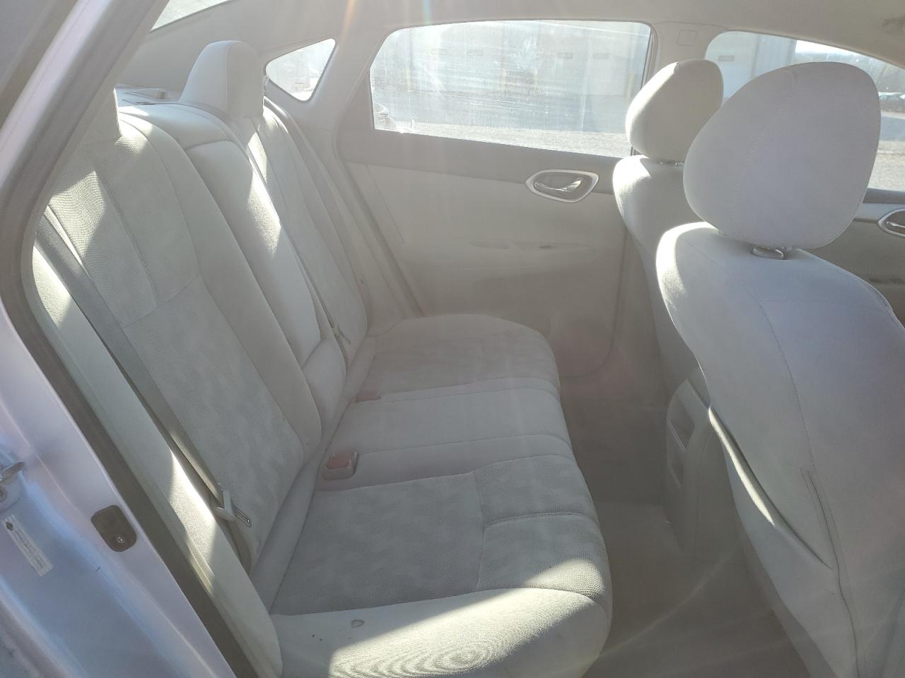2013 Nissan Sentra - Image 10