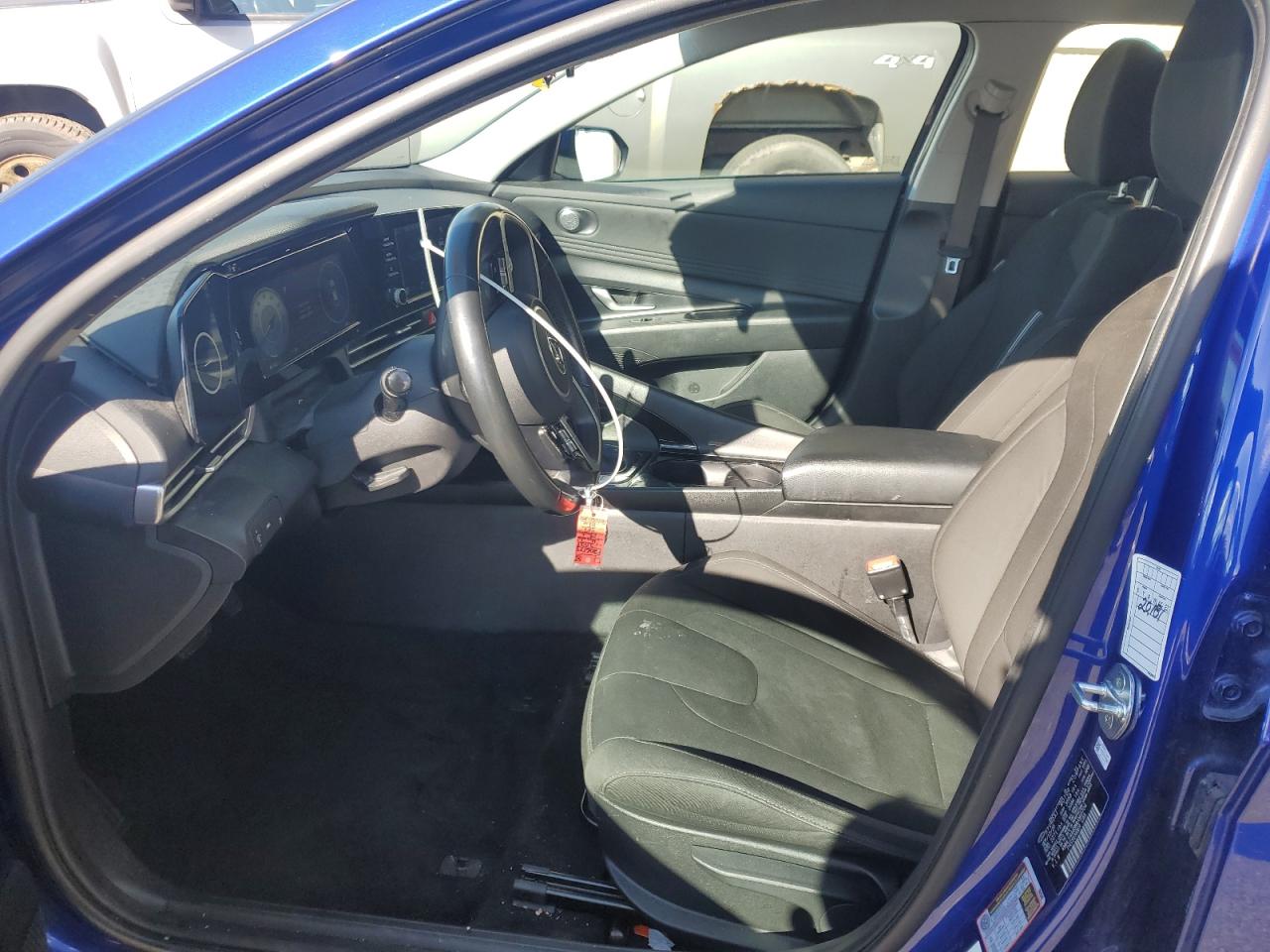 2021 Hyundai Elantra - Image 7