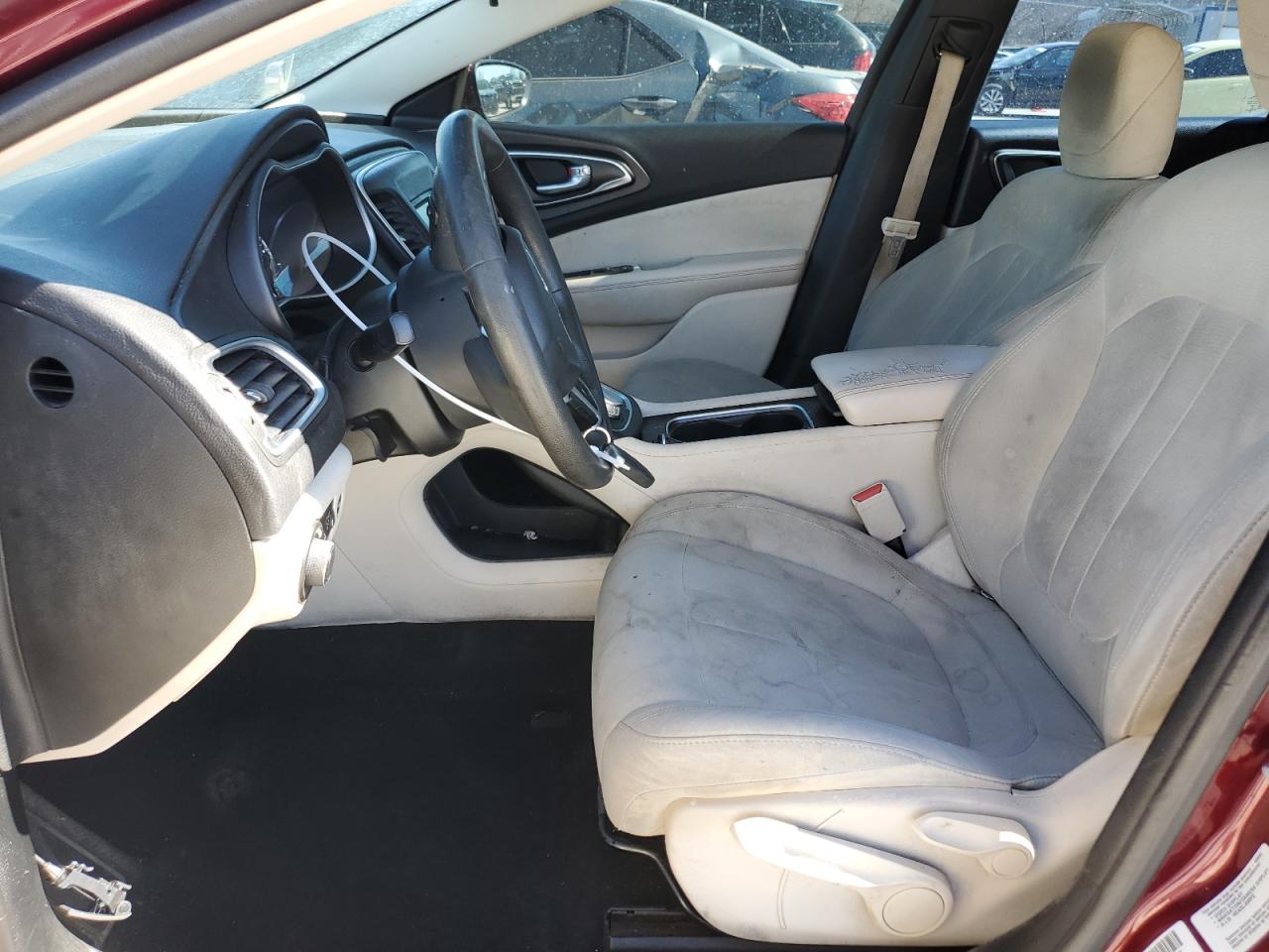 2015 Chrysler 200 - Image 7