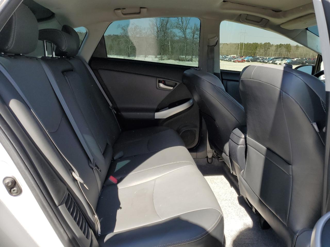 2014 Toyota Prius - Image 10