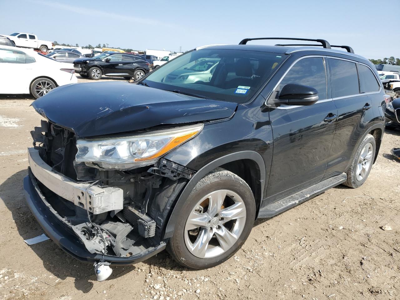 2015 Toyota Highlander - Image 1