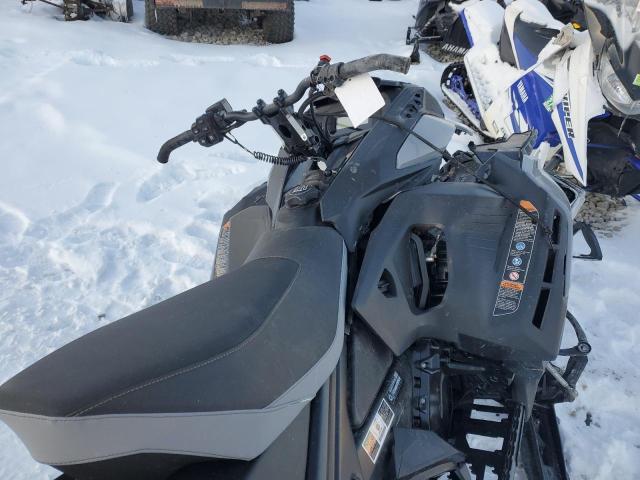 2025 SKIDOO RENEGADE