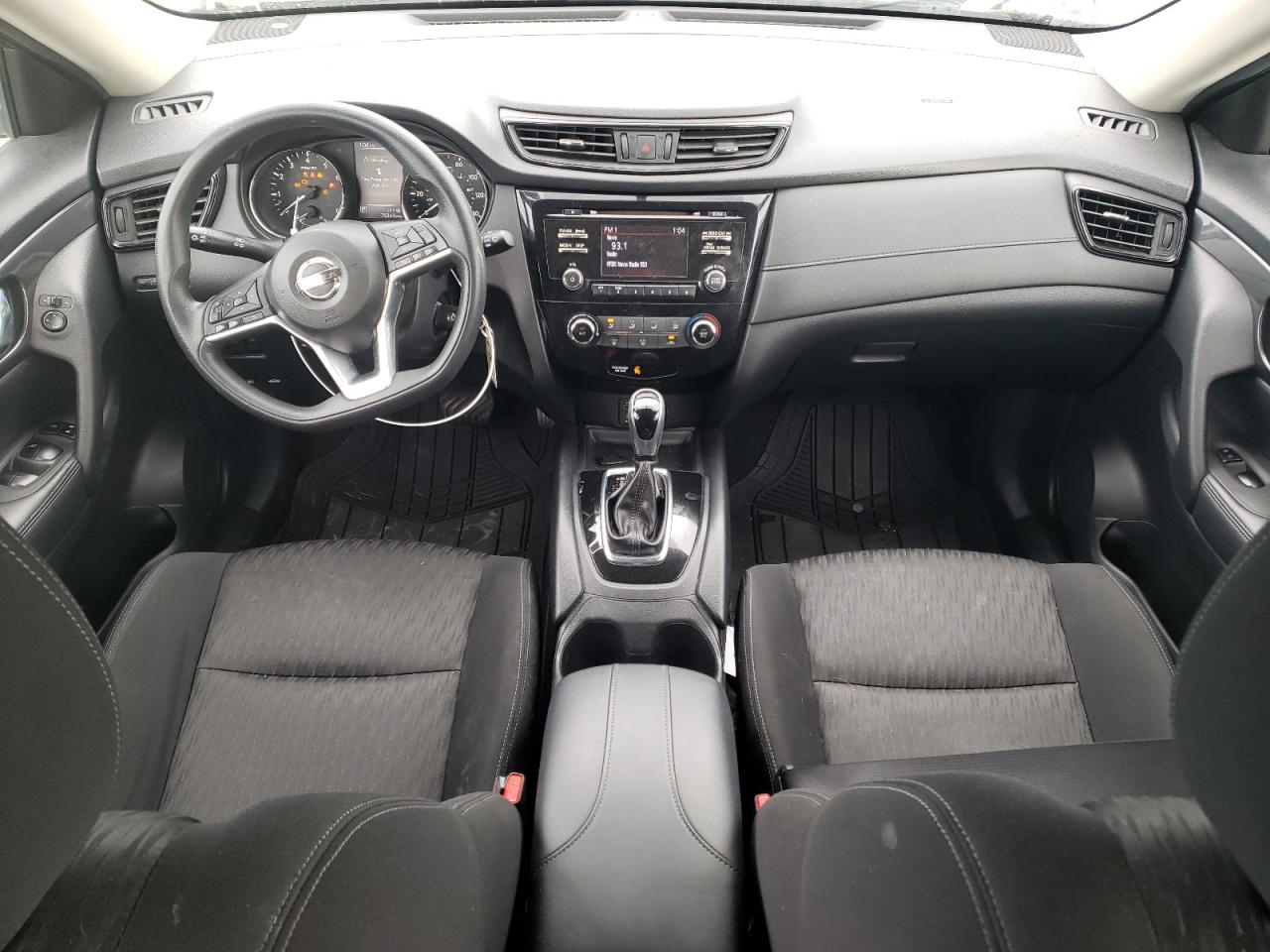 2017 Nissan Rogue - Image 8