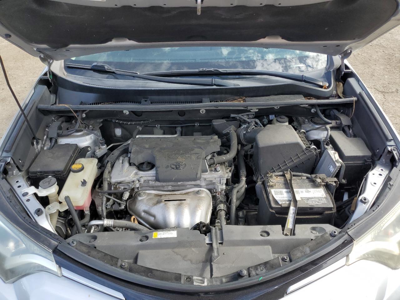 2017 Toyota RAV 4 - Image 13