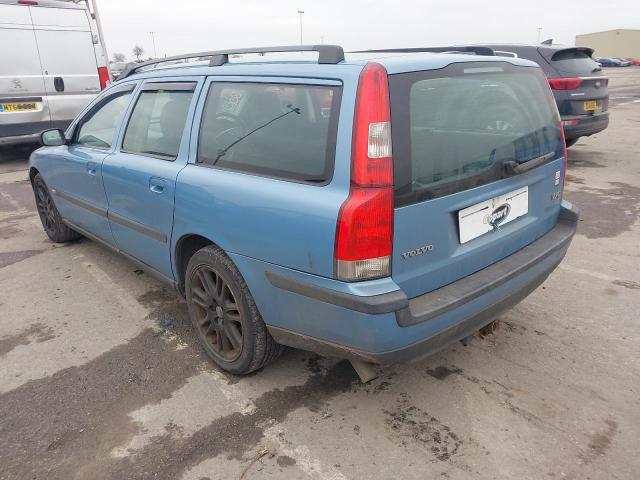 2004 VOLVO V70 D5 SE