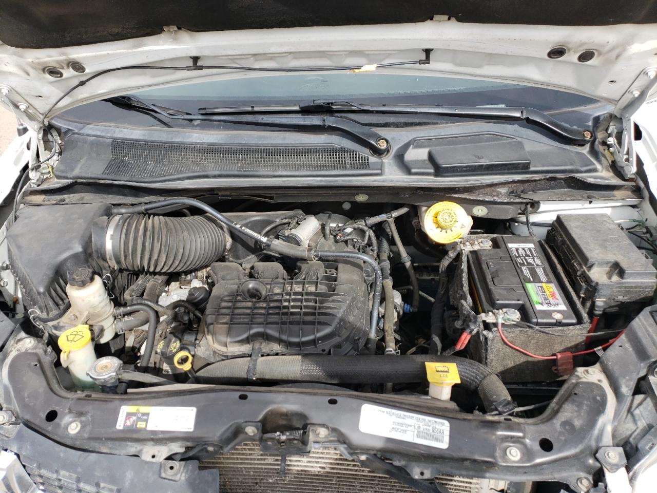 2014 Dodge Caravan - Image 13