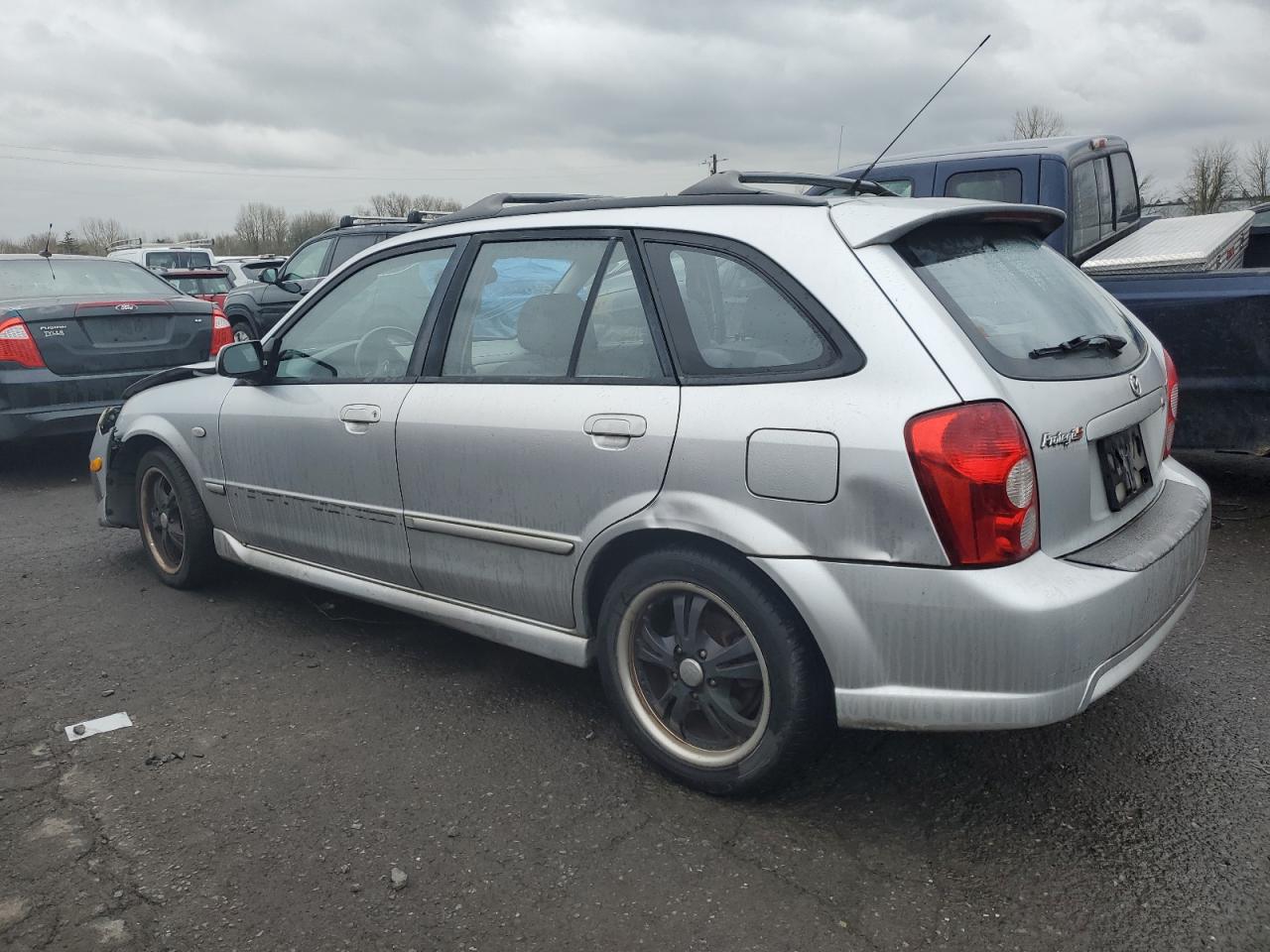 2002 Mazda Protege - Image 2
