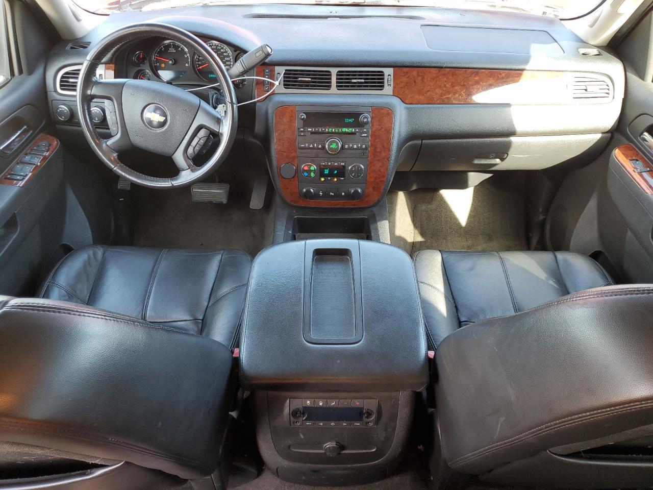 2010 Chevrolet Tahoe - Image 8