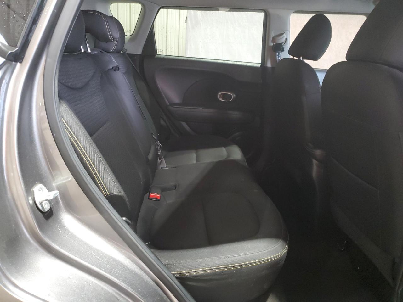 2016 Kia Soul - Image 10