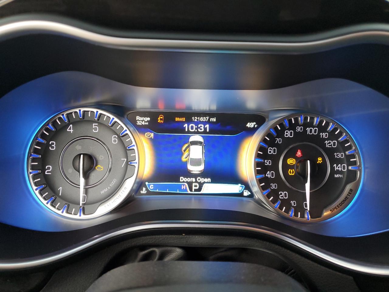 2015 Chrysler 200 - Image 9